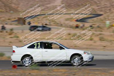media/Oct-01-2022-Team Topak Racing (Sat) [[f860fb51be]]/2-Inter Low 2/session 1 turn 3/